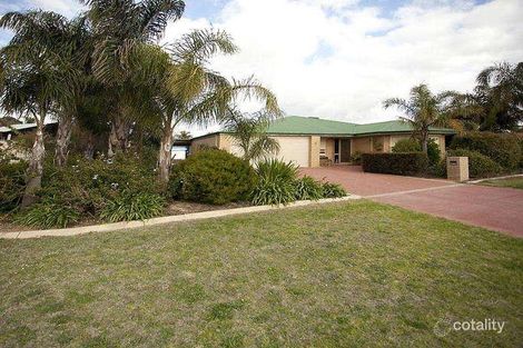 6 Bohemia Gr, Seville Grove, WA 6112