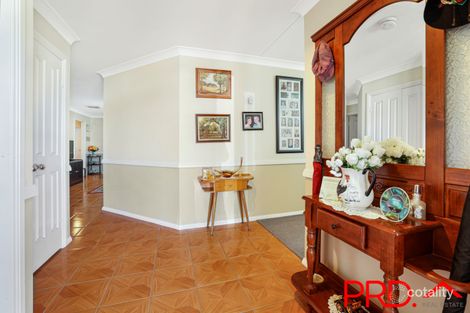 Property photo of 93 Morilla Street Hillvue NSW 2340