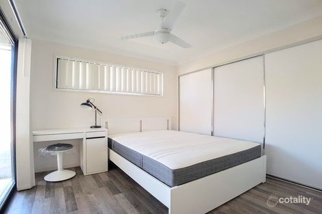 197 Newnham Rd, Mount Gravatt East, QLD 4122