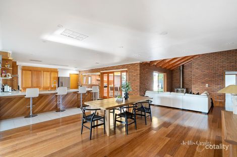 Property photo of 10 Pearce Court Altona Meadows VIC 3028