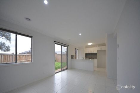 Property photo of 5 Hatfield Drive Mernda VIC 3754