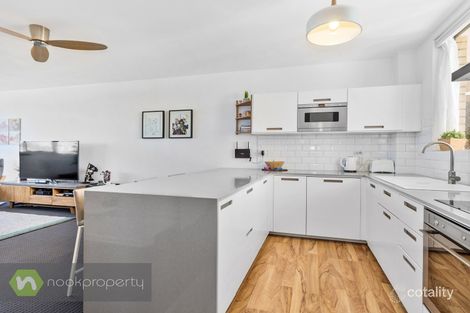 12/2 Angwin St, East Fremantle, WA 6158
