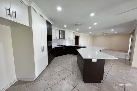 Property photo of 18 Peel Place Dubbo NSW 2830