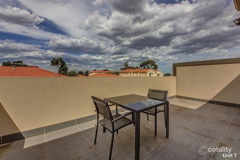 Property photo of 8/3 Gourlay Road Hillside VIC 3037