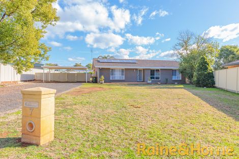Property photo of 7 Andrew Place Dubbo NSW 2830