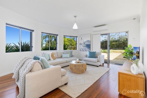 Property photo of 2 Blue Haze Crescent Banora Point NSW 2486