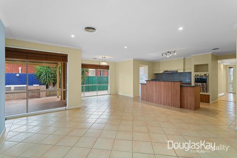Property photo of 6 Gainsford Way Burnside VIC 3023