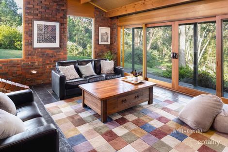 6 Alkera Rd, Nerrina, VIC 3350