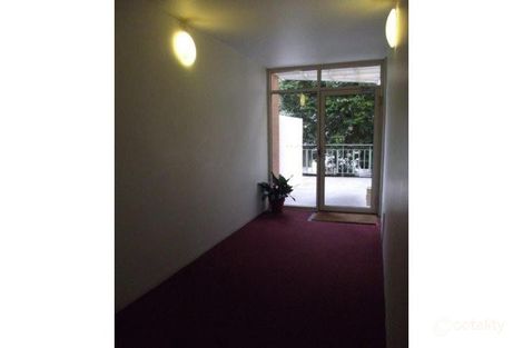 Property photo of 2/39 Nepean Highway Elsternwick VIC 3185