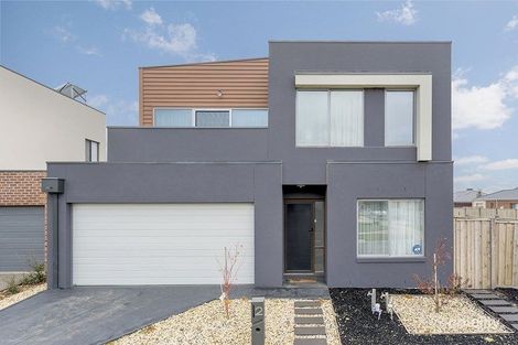 Property photo of 2 Landsdowne Avenue Mickleham VIC 3064