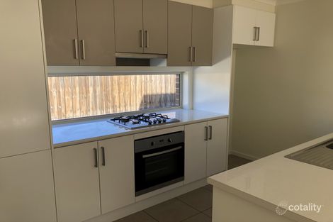 Property photo of 2/30 Collenso Street Sunshine West VIC 3020