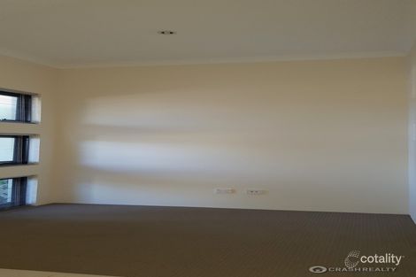 16 Millbrook Pkwy, Butler, WA 6036