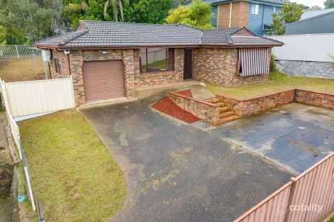 Property photo of 9 Diamond Place Eagle Vale NSW 2558