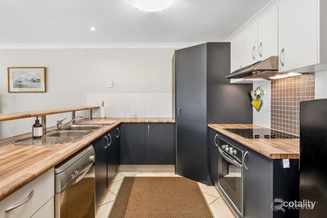 Property photo of 1/12 Mailey Street Mansfield QLD 4122