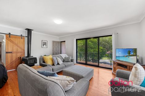 Property photo of 24 Kingsway Avenue Rankin Park NSW 2287