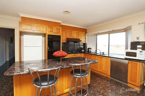 Property photo of 50 Benaroon Drive Lalor VIC 3075
