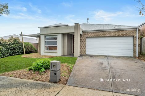 13 Tenterfield Ave, Warragul, VIC 3820