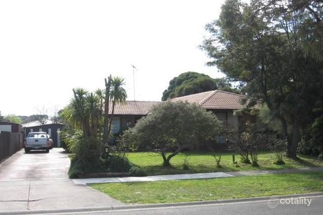 30 Ambleside Cres, Berwick, VIC 3806