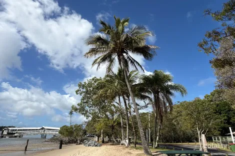 19 Fiji St, Russell Island, QLD 4184