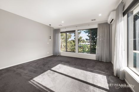 Property photo of 7 Stallion Avenue Doncaster VIC 3108