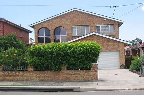 12 Waratah St, Croydon Park, NSW 2133