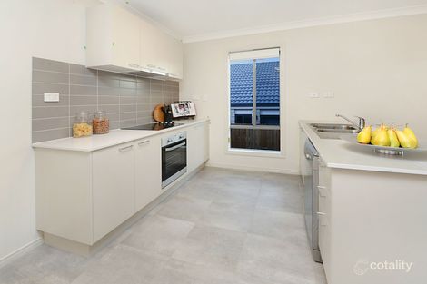 Property photo of 358 Daydream Crescent Springfield Lakes QLD 4300