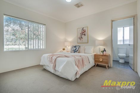 Property photo of 35C Clovelly Crescent Lynwood WA 6147