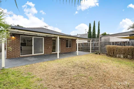 Property photo of 4 Wallaroo Way Doreen VIC 3754