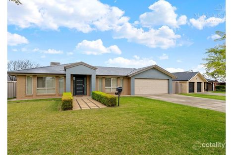 5 Yoogali St, Glenfield Park, NSW 2650
