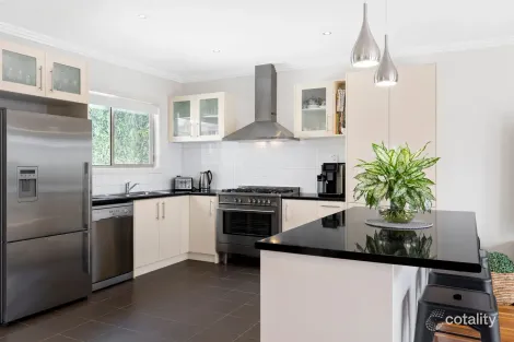 Property photo of 8/72-74 Hillcrest Drive Westmeadows VIC 3049