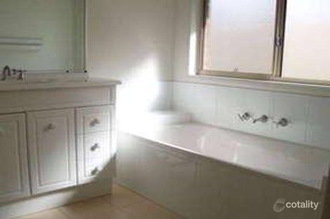 Property photo of 5 Styles Close Fletcher NSW 2287