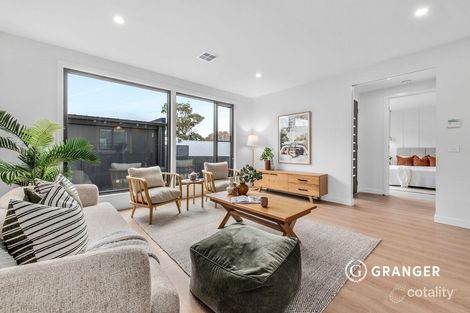 Property photo of 2/44 Third Avenue Rosebud VIC 3939