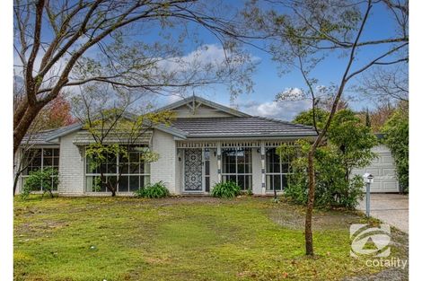 2 Bangalay Pl, Berwick, VIC 3806