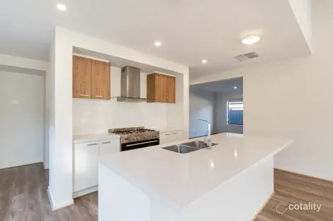 Property photo of 73 Corella Drive Wallan VIC 3756