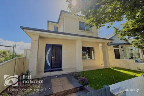 32 Crown St, Stockton, NSW 2295