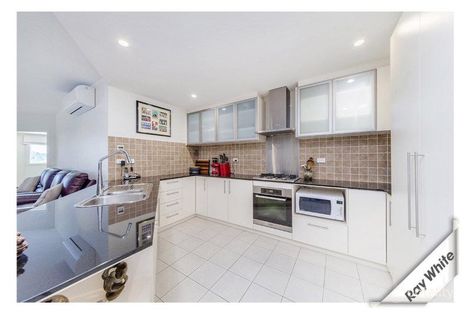 Property photo of 18/12 Waniassa Street Queanbeyan East NSW 2620