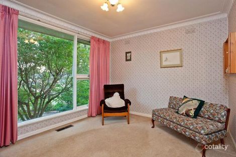 Property photo of 8 Hampton Road Essendon West VIC 3040