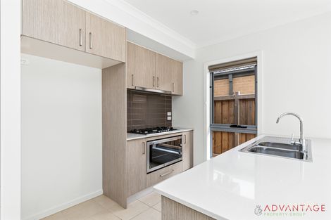 Property photo of 32 Hermes Road Truganina VIC 3029