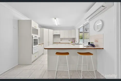 Property photo of 60 Wendon Way Bridgeman Downs QLD 4035