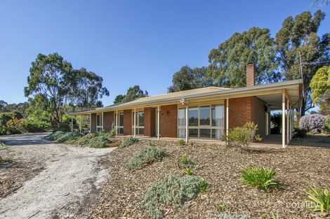 90 Vale Rd, Longford, VIC 3851