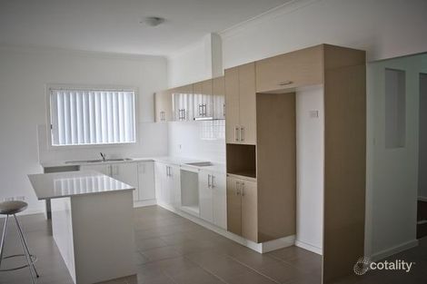 Property photo of 20 Farrier Crescent Hamlyn Terrace NSW 2259