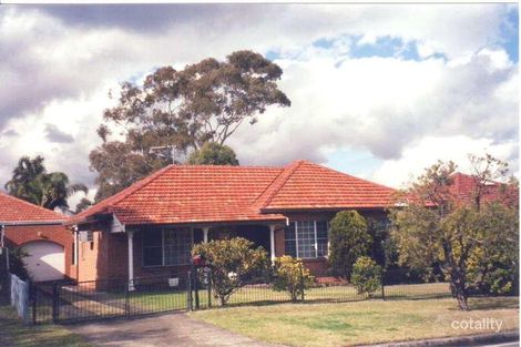 32 Mackenzie St, Revesby, NSW 2212
