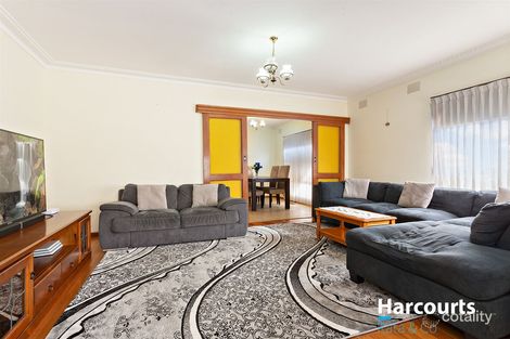 Property photo of 135 Victoria Drive Thomastown VIC 3074