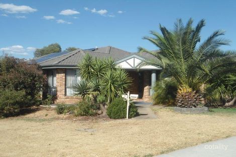 17 Mackenzie Cres, Wodonga, VIC 3690