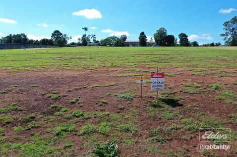 19 Aurora Cct, Atherton, QLD 4883