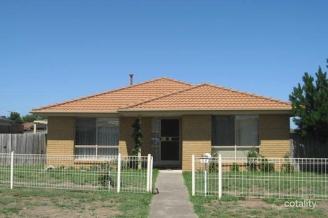 24 Henley Gdns, Sunshine North, VIC 3020