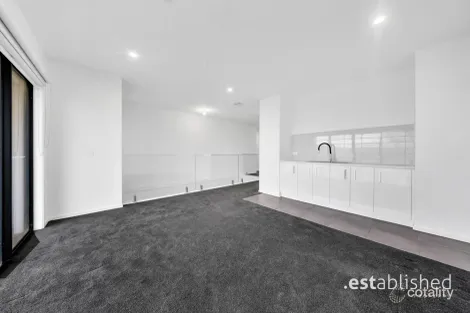 Property photo of 39 Starboard Way Werribee South VIC 3030