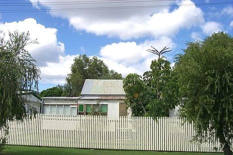 332 Salamanca St, Frenchville, QLD 4701