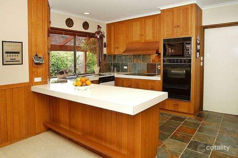 Property photo of 18 Conifer Place Templestowe Lower VIC 3107