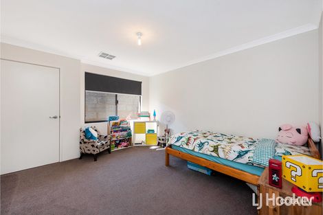 Property photo of 28 Lakeway Retreat Dawesville WA 6211